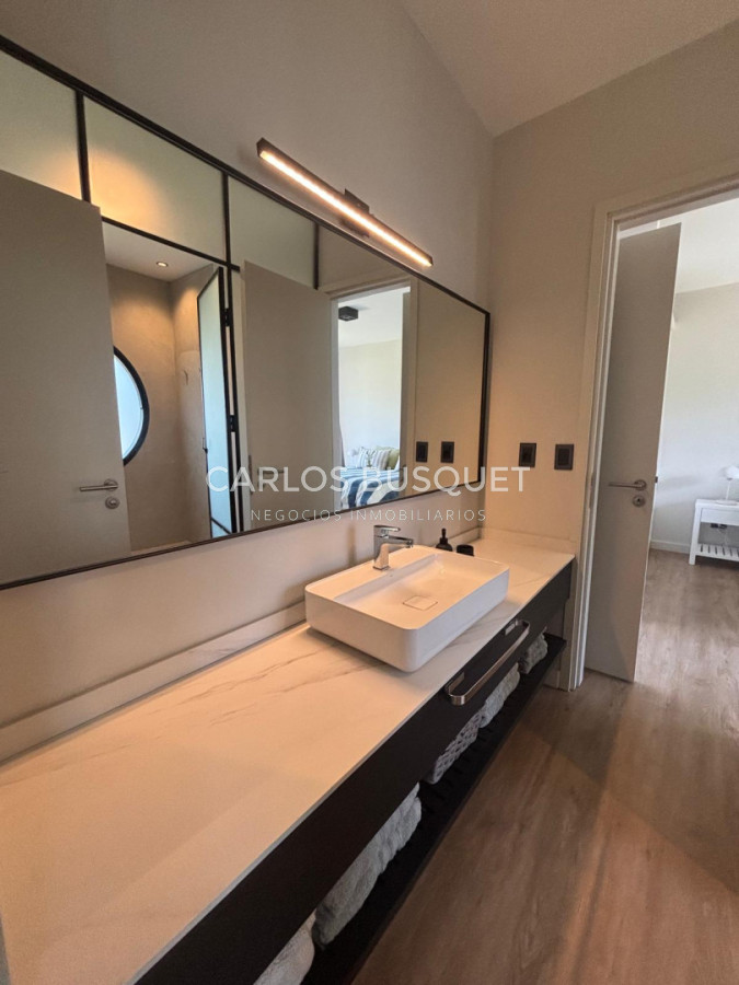 Casa ID.891 - Venta casa de 4 dormitorios en Rincón del Indio, Barrio Privado Noreste Residences