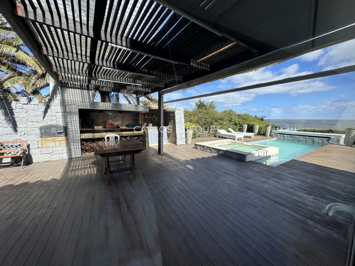 Casa ID.1808 - Casa de 4 dormitorios en venta en Peninsula