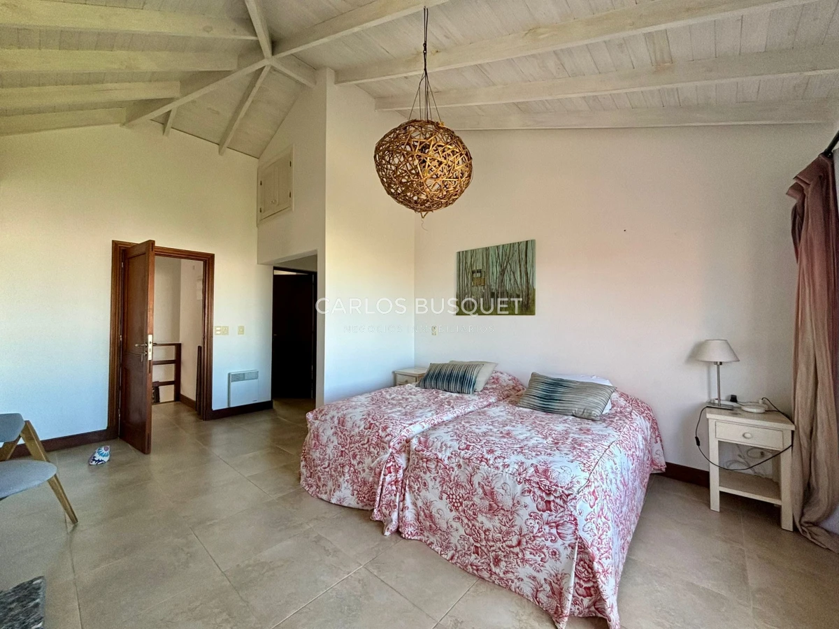 Casa ID.742 - Casa en alquiler temporal de 4 dormitorios en La Barra 