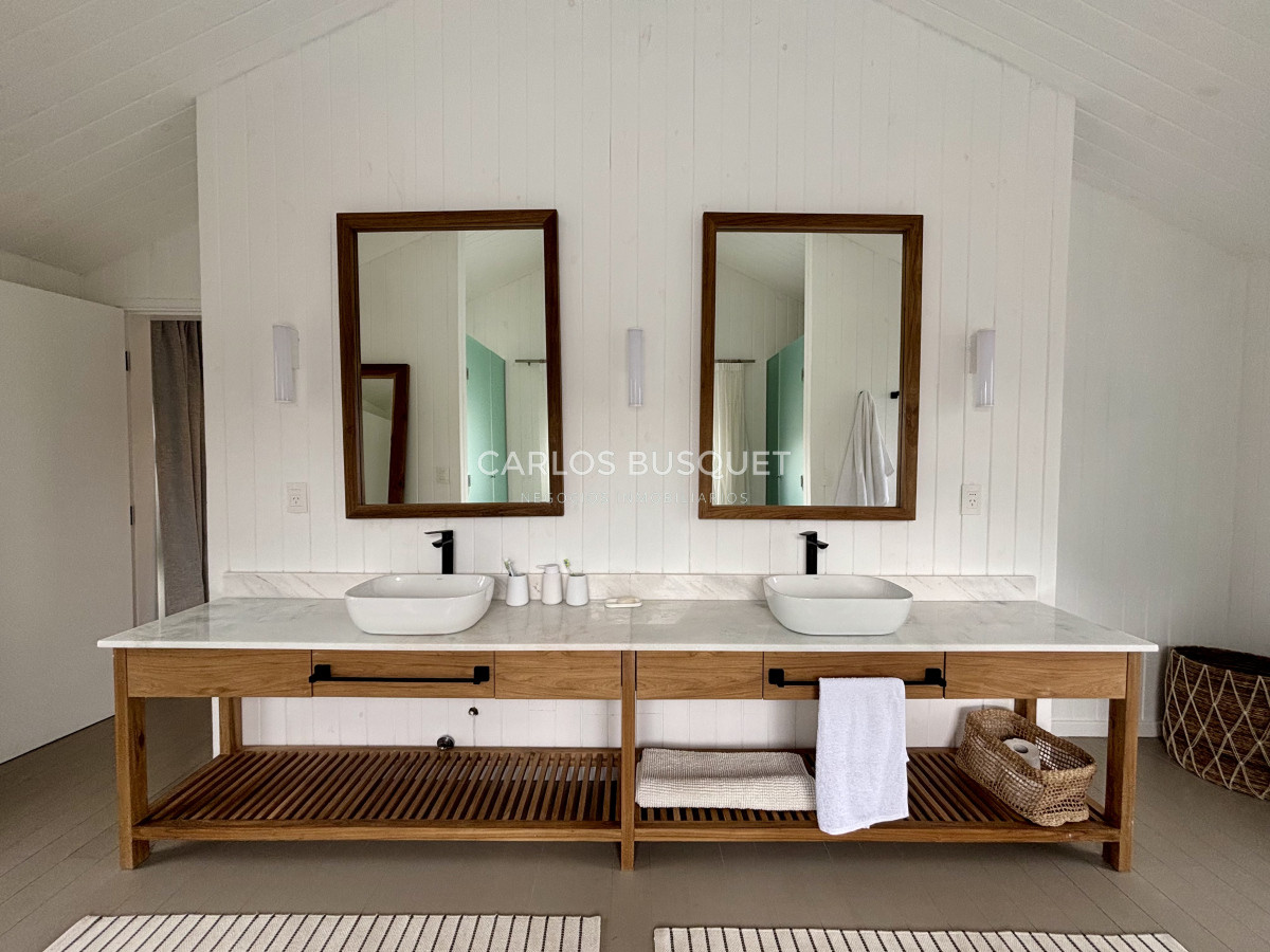 Casa ID.1188 - Casa en venta de 5 dormitorios en Pinar del Faro, Jose Ignacio