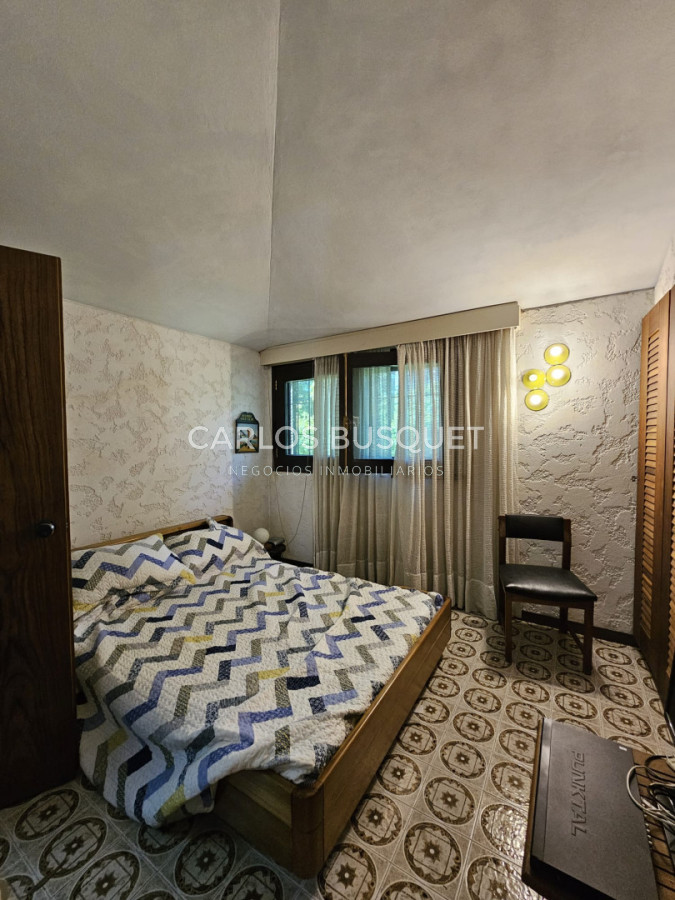 Casa ID.1512 - Casa en venta en barrio Lugano