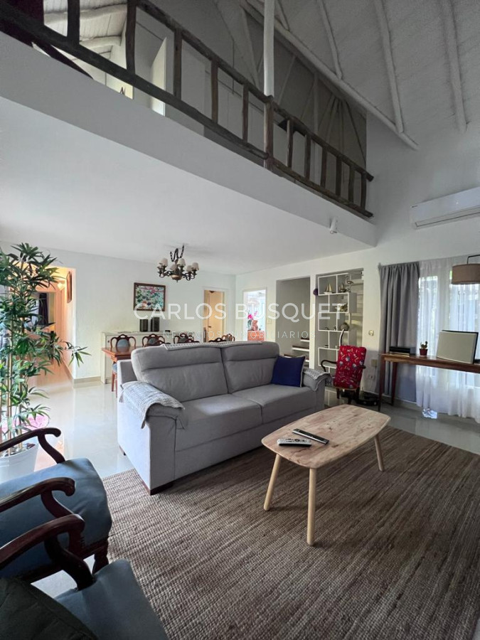Casa ID.996 - Hermosa Casa en alquiler anual 3 dormitorios