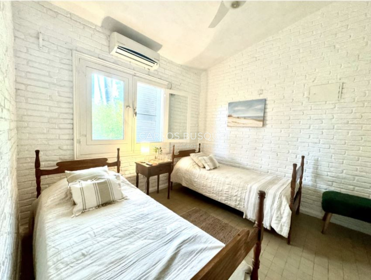 Casa ID.1133 - Casa de 5 dormitorios en San Rafael