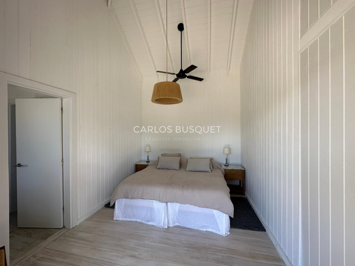 Casa ID.1374 - Alquiler de casa de 4 dormitorios en Pinar del Faro Jose Ignacio.