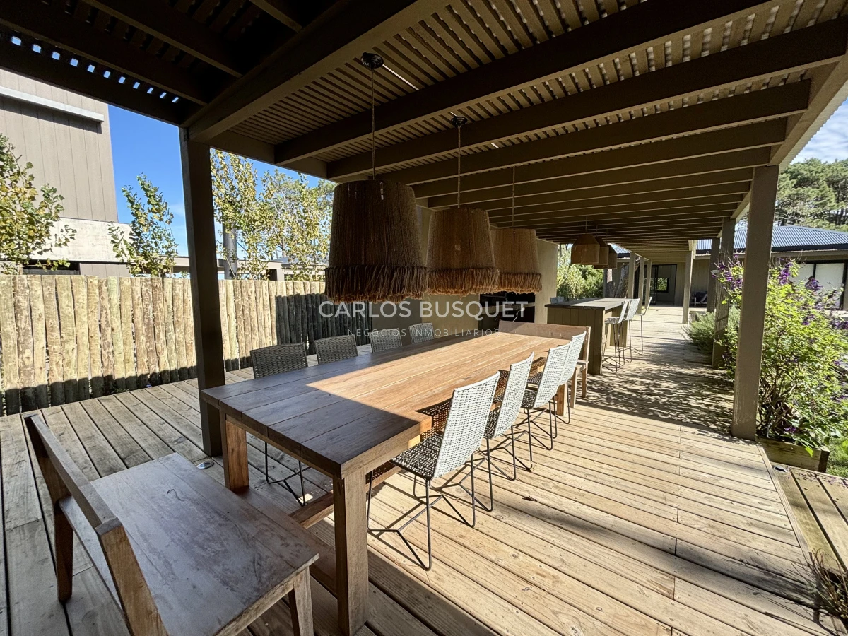 Casa ID.1034 - Casa en alquiler temporal de 4 dormitorios en Jose Ignacio, barrio cerrado Pinar del Faro