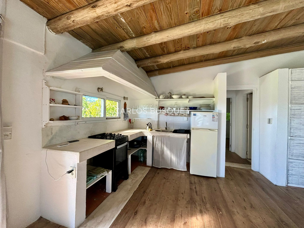 Casa ID.419 - Chacra en venta con casa de 4 dormitorios, en Camino Medellin, sobre el arroyo! 