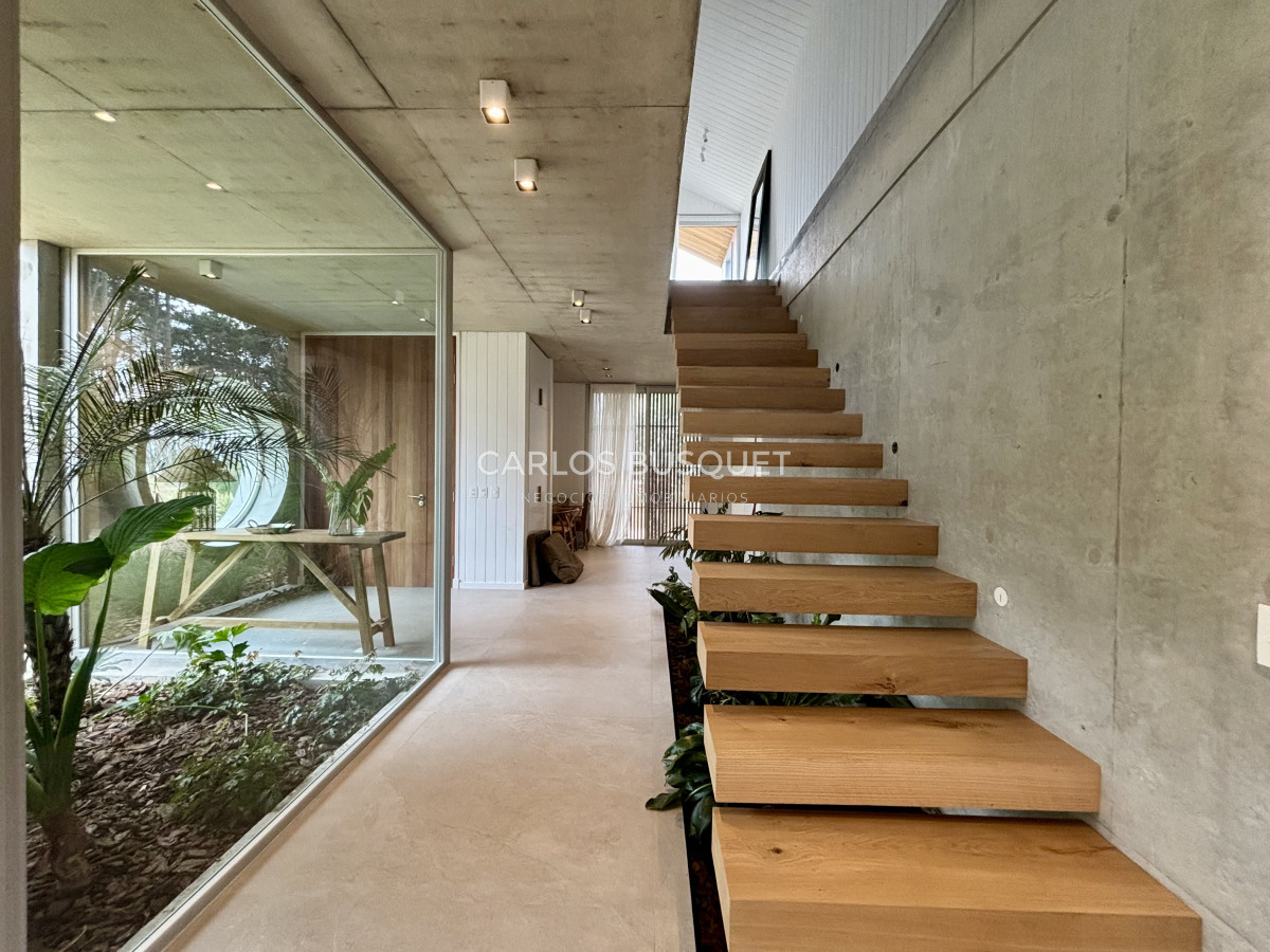 Casa ID.1188 - Casa en venta de 5 dormitorios en Pinar del Faro, Jose Ignacio