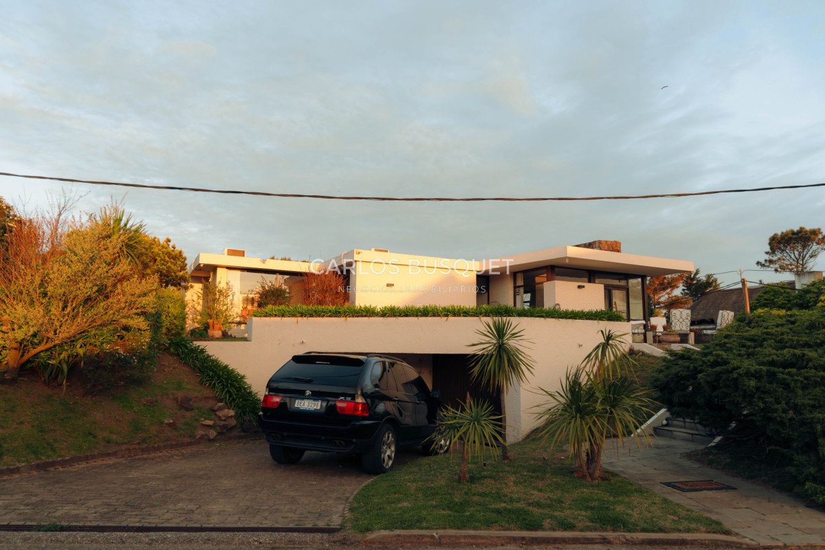 Casa ID.1400 - Hermosa casa en alquiler temporal playa mansa 4 dormitorios