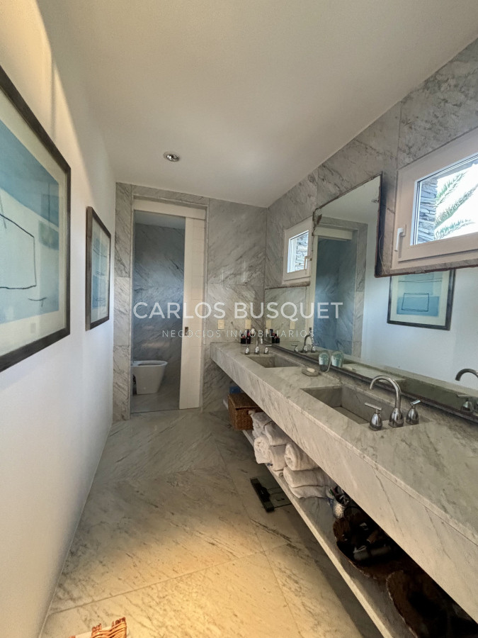 Casa ID.245 - Casa en alquiler temporal de 4 dormitorios en Santa Monica sobre el mar