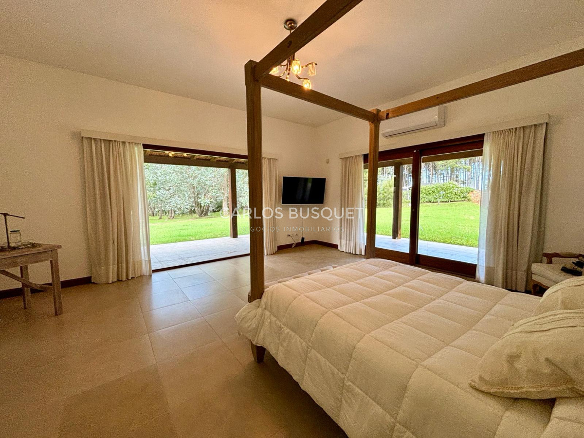 Casa ID.516 - Casa en venta de 2 dormitorios en Punta Ballena