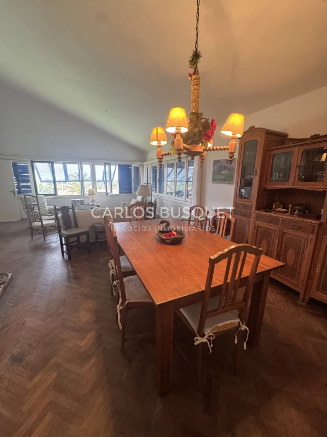 Casa ID.1790 - Casa en venta frente al mar playa Brava
