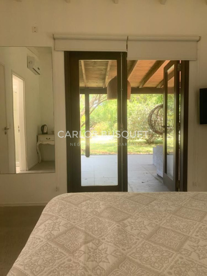 Casa ID.1317 - Espectacular casa estilo chacra en la barra en alquiler temporal 5 dormitorios