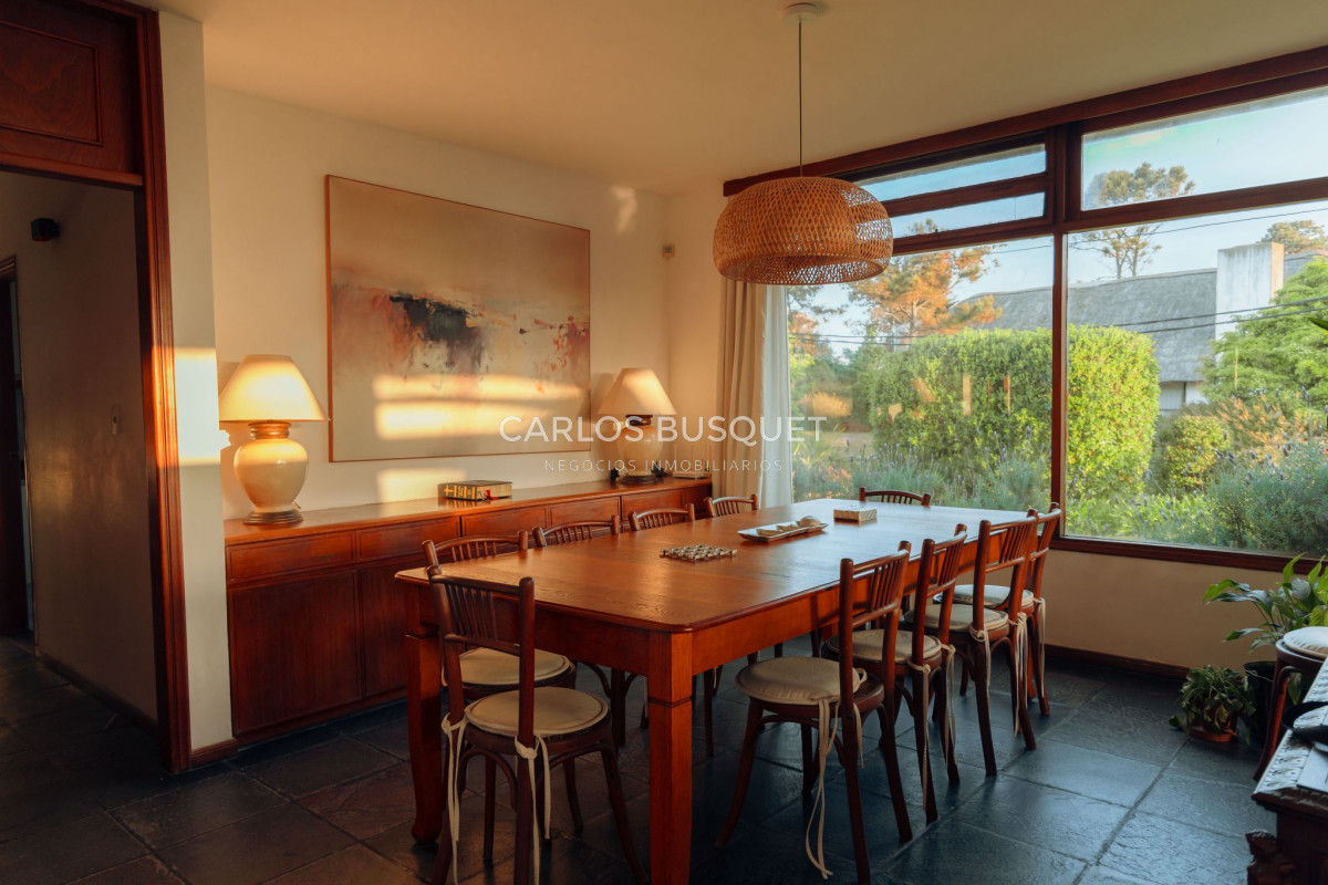 Casa ID.1400 - Hermosa casa en alquiler temporal playa mansa 4 dormitorios