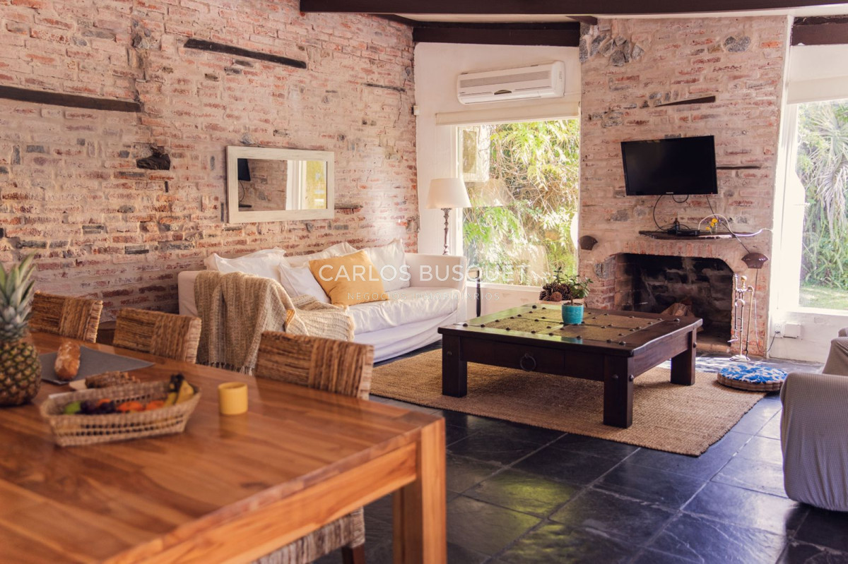 Casa ID.1317 - Espectacular casa estilo chacra en la barra en alquiler temporal 5 dormitorios