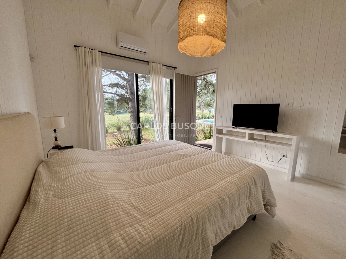 Casa ID.1094 - Casa en venta de 4 dormitorios en la Barra, Barrio Don Miguel 