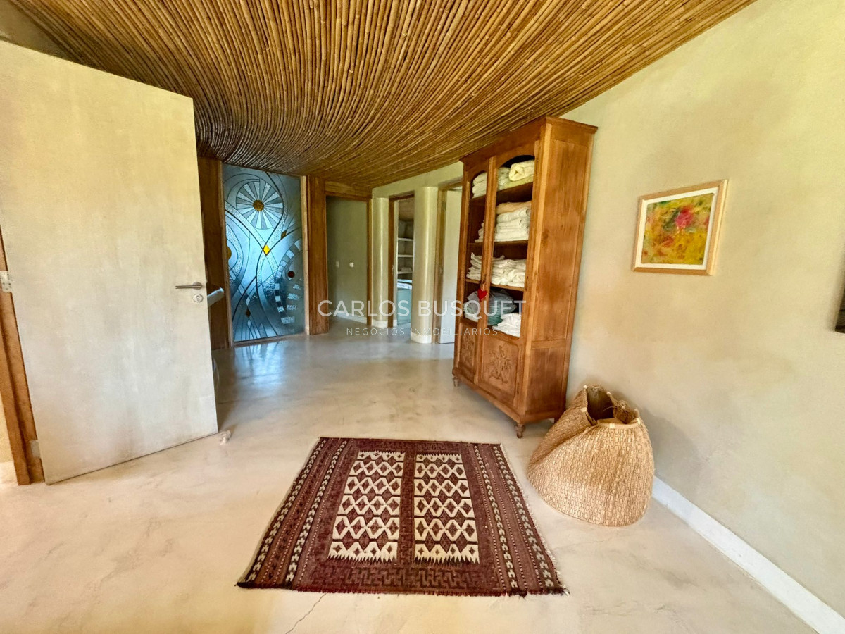 Casa ID.419 - Chacra en venta con casa de 4 dormitorios, en Camino Medellin, sobre el arroyo! 