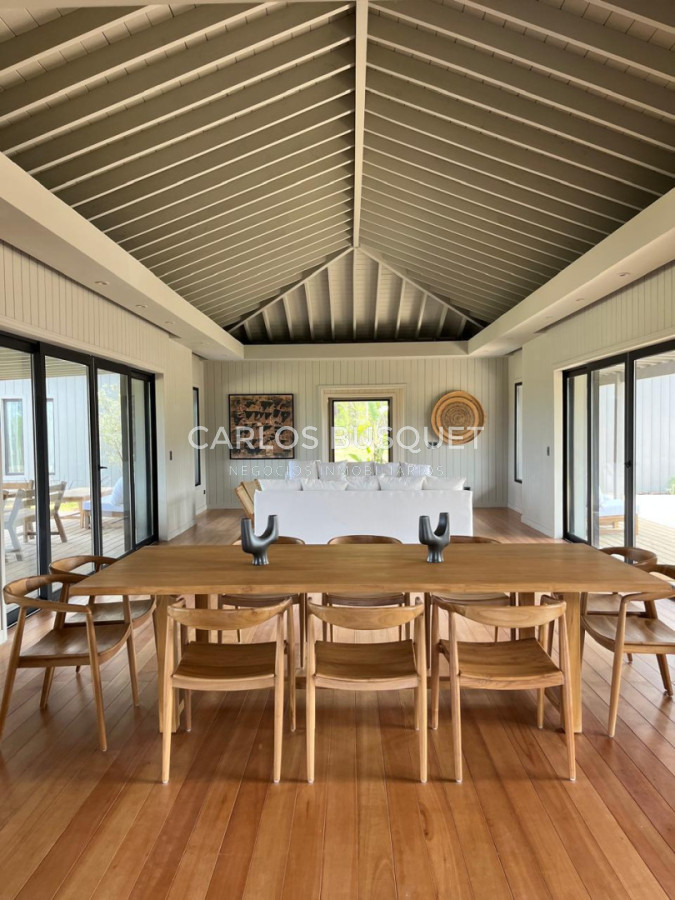 Casa ID.1644 - Venta casa de 4 dormitorios en Puerto Quetzal, La Barra