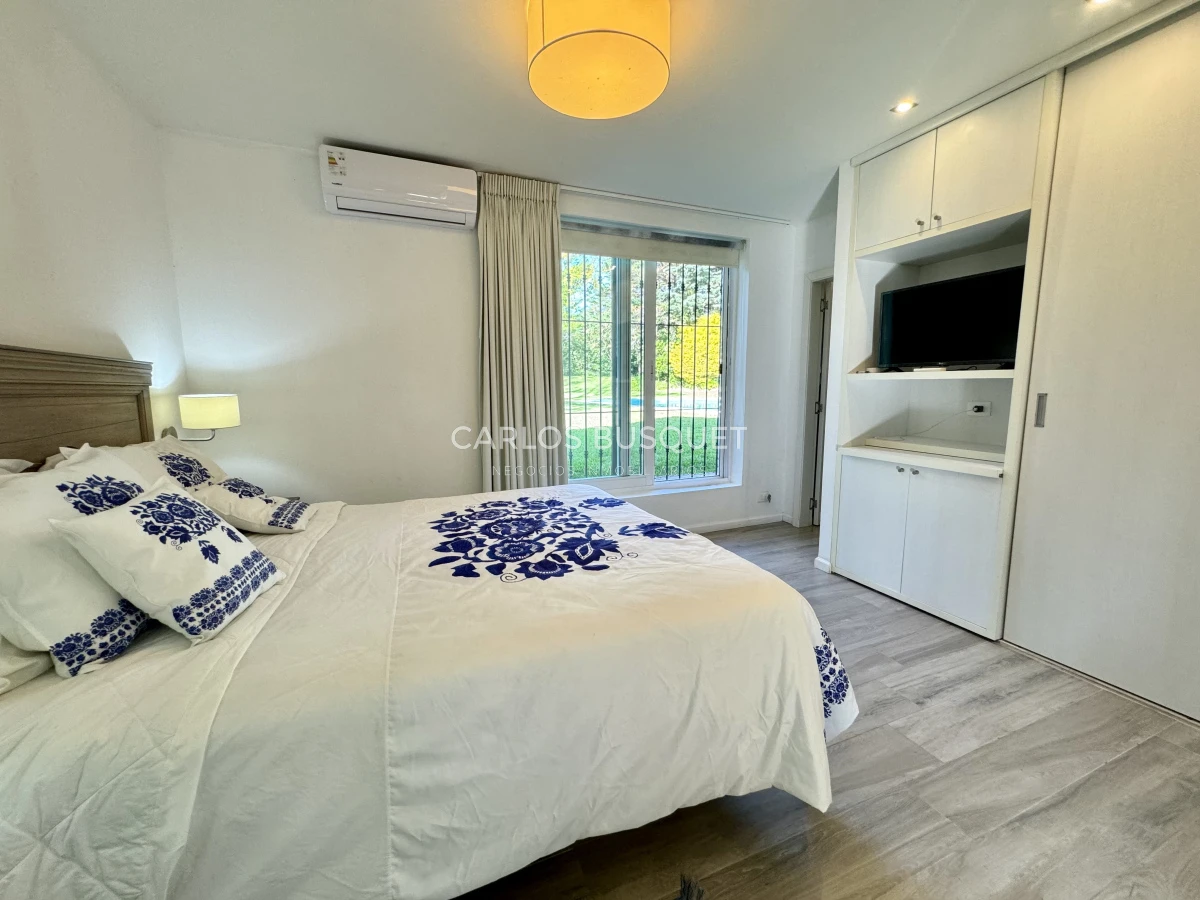 Casa ID.753 - Casa en venta de 6 dormitorios en Playa Mansa