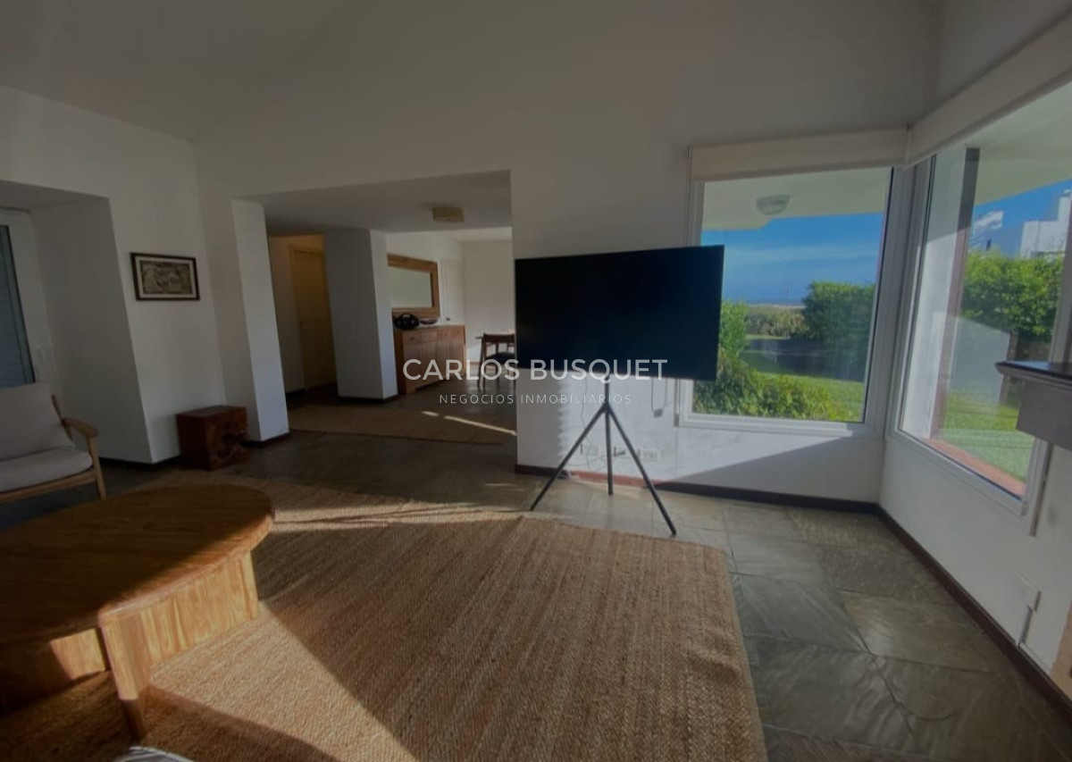 Casa ID.1760 - Casa en alquiler temporal de 4 dormitorios en playa brava 
