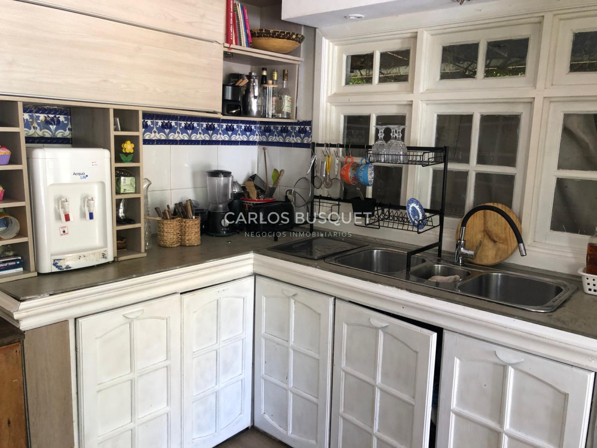 Casa ID.1071 - Casa en venta de 4 dormitorios en Pinares