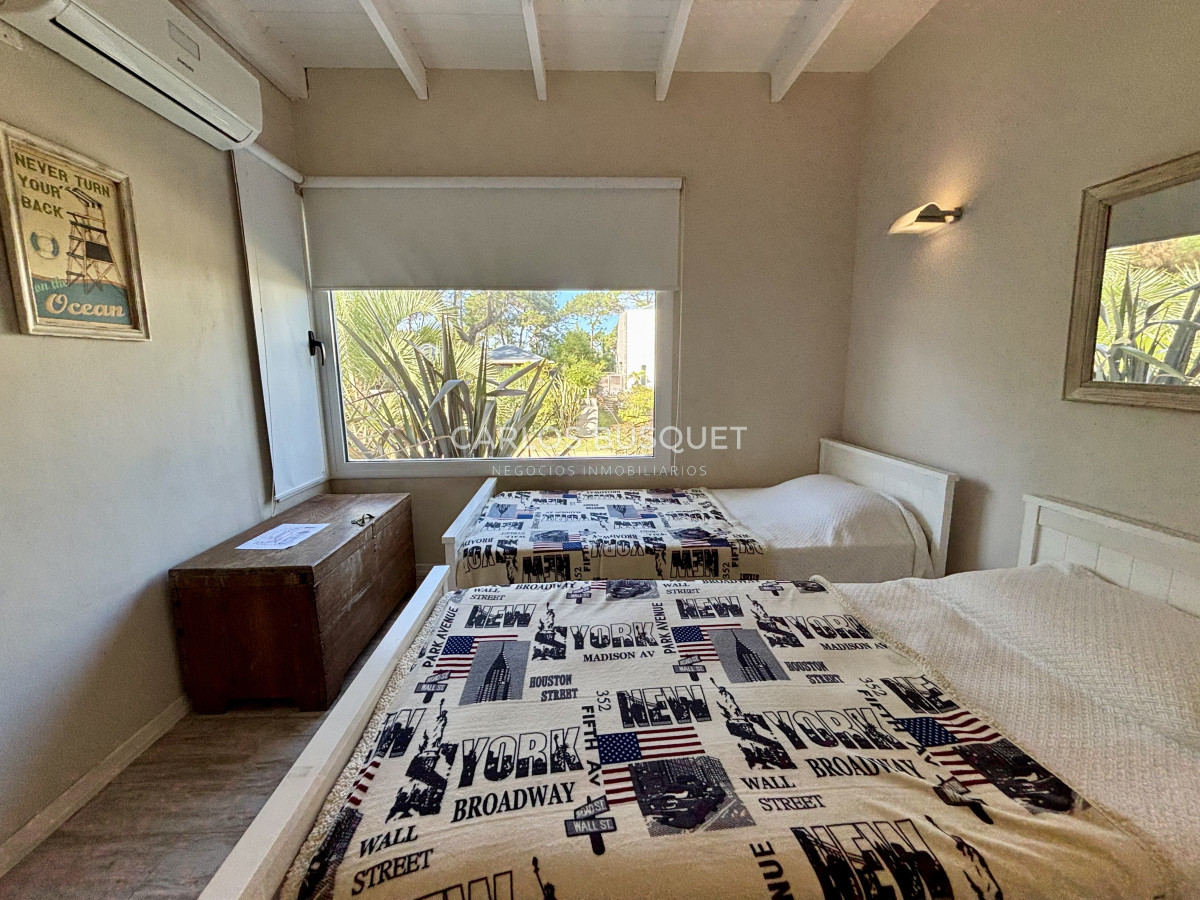 Casa ID.1033 - Casa en venta de 6 dormitorios en Jose Ignacio, Pinar del Faro