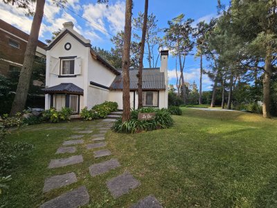 Venta casa de 3 dormitorios en Aidy Grill Punta Del Este