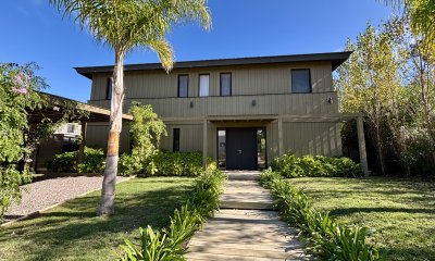 Casa en venta de 4 dormitorios en Jose Ignacio, barrio cerrado Pinar del Faro