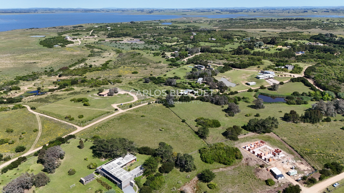 Chacra ID.515 - Chacra en venta de 1 ha. en Jose Ignacio, zona Medellin 