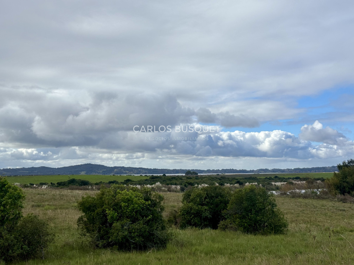 Chacra ID.1668 - Chacra de 5 has. con vista a Laguna del Sauce 