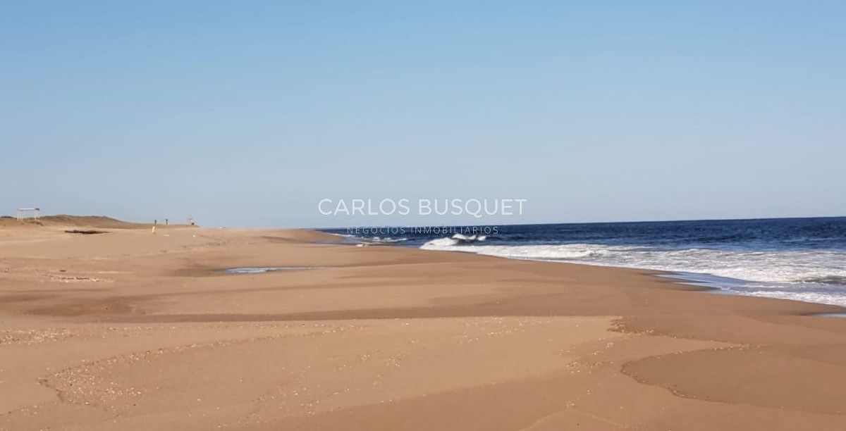 Campo Ref.58 - Campo sobre la Playa en Rocha