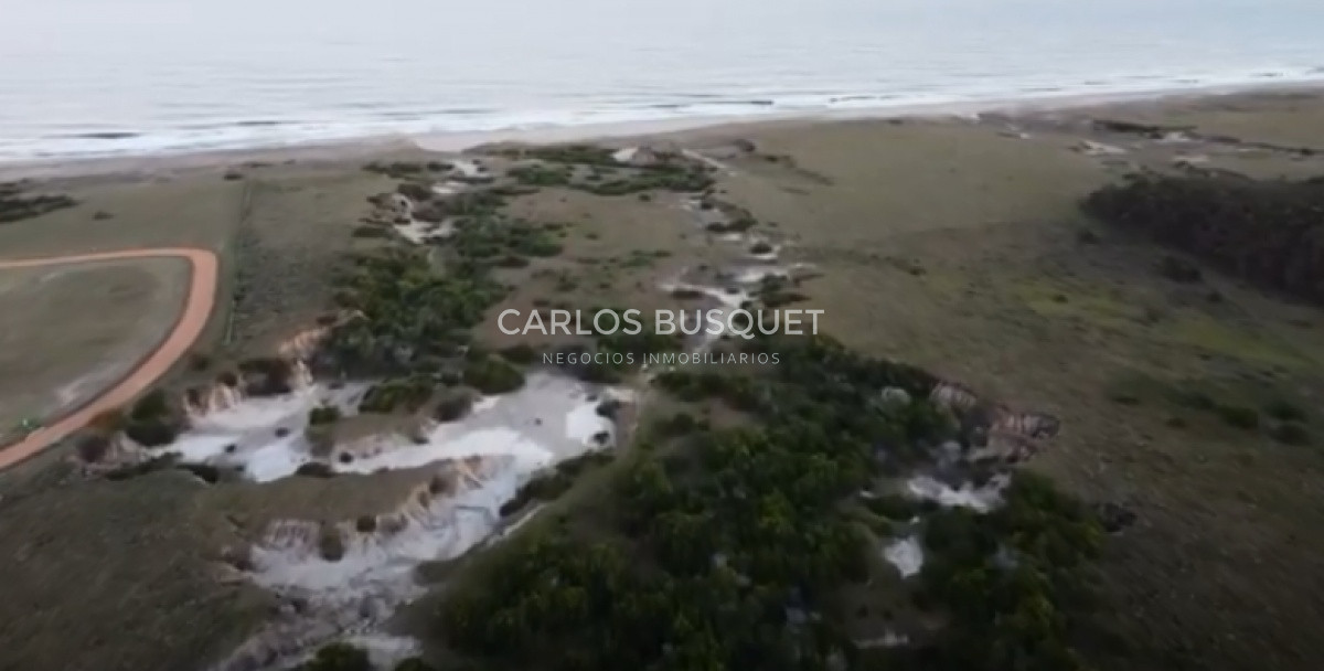 Campo Ref.58 - Campo sobre la Playa en Rocha