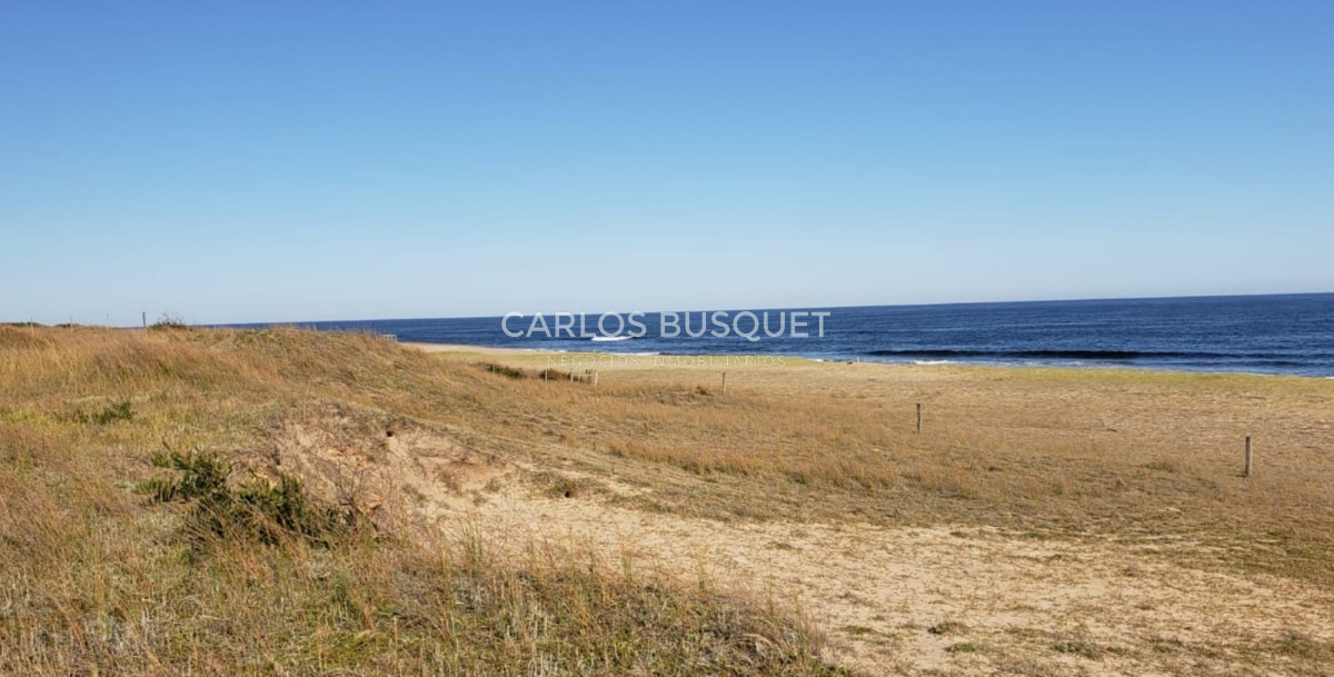 Campo Ref.58 - Campo sobre la Playa en Rocha