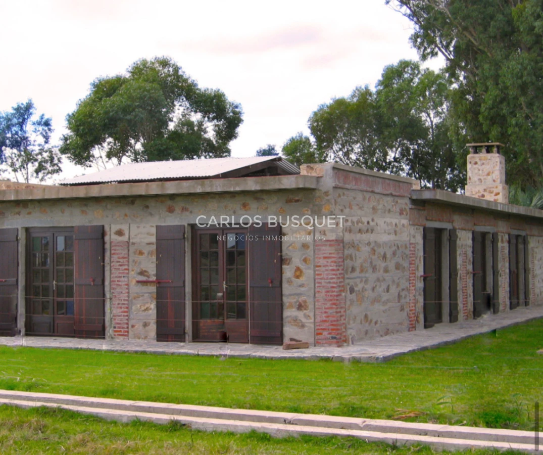 Campo Ref.1207 - CAMPO EN VENTA DE 232 HECTAREAS CON COSTA DE MAR EN ROCHA
