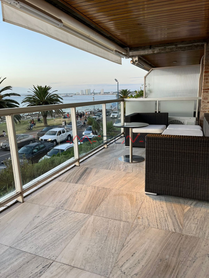 Apartamento ID.5010 - Venta Apartamento 3 Dormitorios, Peninsula, Punta del Este