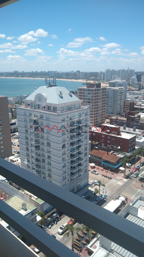 Apartamento ID.4975 - Alquiler Temporario Apartamento 2 Dormitorios, Peninsula, Punta del Este