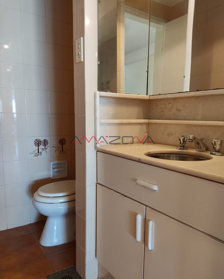 Apartamento ID.4990 - Venta Apartamento 3 Dormitorios y dependencia, Peninsula, Punta del Este