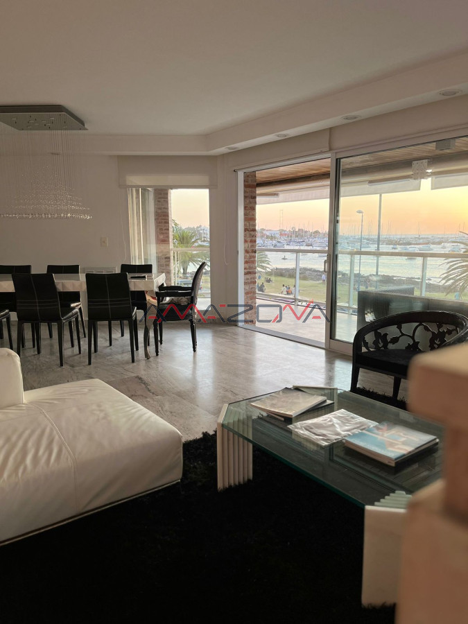 Apartamento ID.5010 - Venta Apartamento 3 Dormitorios, Peninsula, Punta del Este