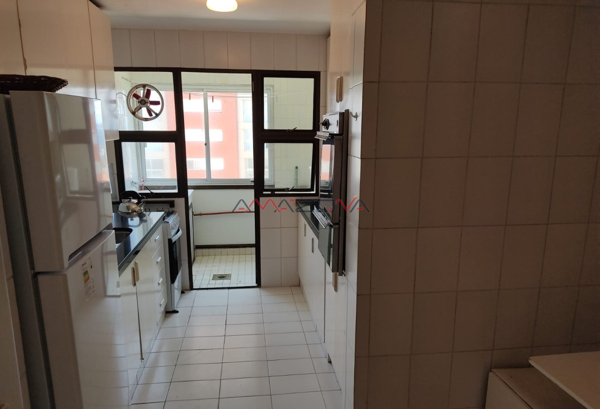 Apartamento ID.4990 - Venta Apartamento 3 Dormitorios y dependencia, Peninsula, Punta del Este