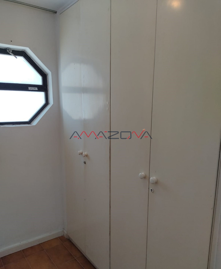 Apartamento ID.4990 - Venta Apartamento 3 Dormitorios y dependencia, Peninsula, Punta del Este