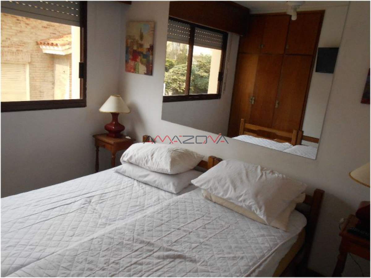Apartamento ID.4968 - Alquiler Temporario Apartamento 3 Dormitorios, Peninsula, Punta del Este