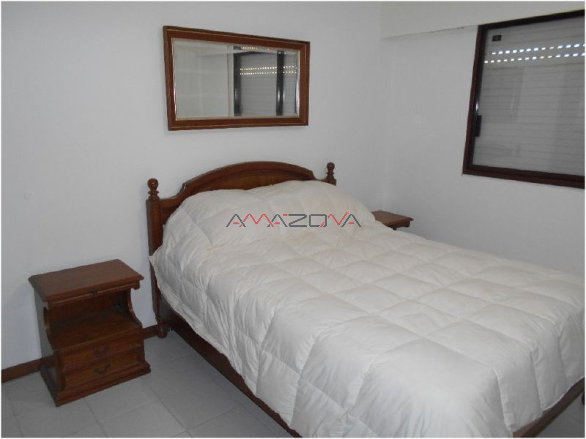 Apartamento ID.4968 - Alquiler Temporario Apartamento 3 Dormitorios, Peninsula, Punta del Este