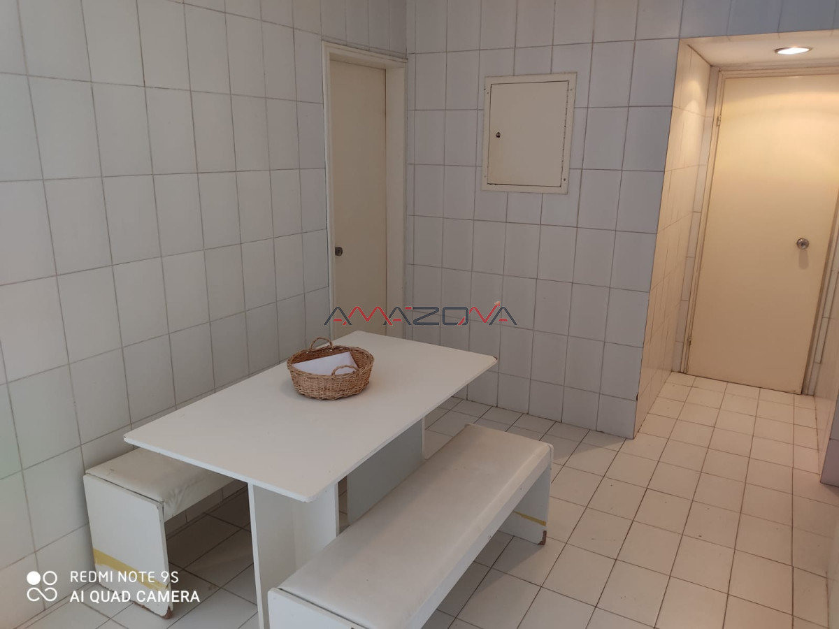 Apartamento ID.4990 - Venta Apartamento 3 Dormitorios y dependencia, Peninsula, Punta del Este