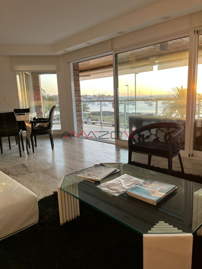 Apartamento ID.5010 - Venta Apartamento 3 Dormitorios, Peninsula, Punta del Este