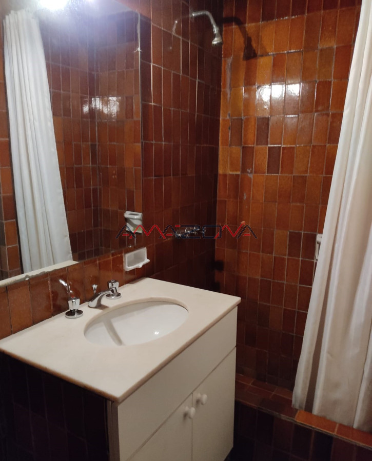 Apartamento ID.4990 - Venta Apartamento 3 Dormitorios y dependencia, Peninsula, Punta del Este