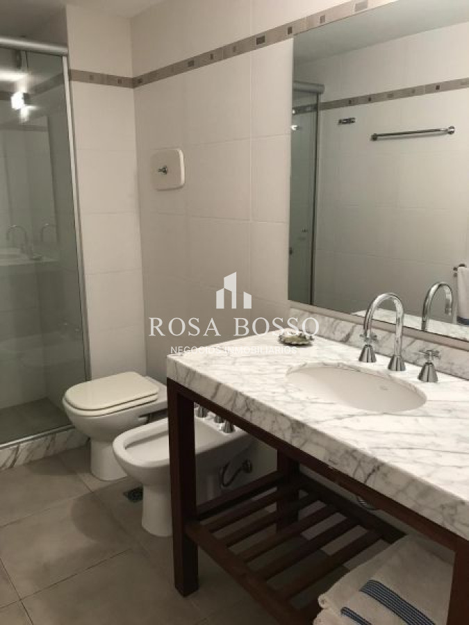 Apartamento ID.7370 - Venta Apartamento 3 Dormitorios, Peninsula, Punta del Este