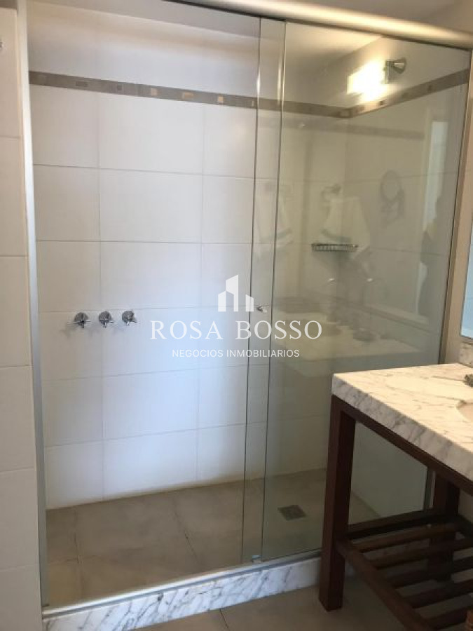 Apartamento ID.7370 - Venta Apartamento 3 Dormitorios, Peninsula, Punta del Este