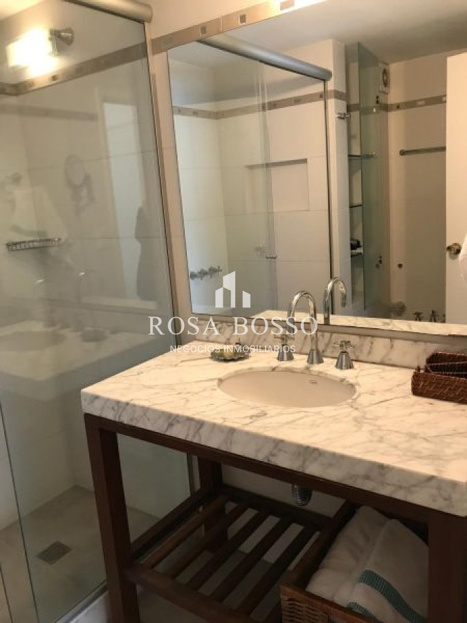 Apartamento ID.7370 - Venta Apartamento 3 Dormitorios, Peninsula, Punta del Este