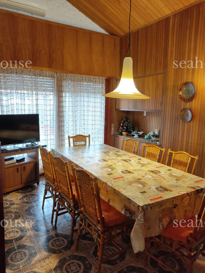 Casa Ref.305 - Venta Casa 4 Dormitorios, Playa Mansa, Punta del Este