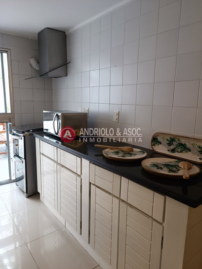 Apartamento ID.7221 - Venta Apartamento 3 Dormitorios en Suite, Península, frente al Puerto, Punta del Este