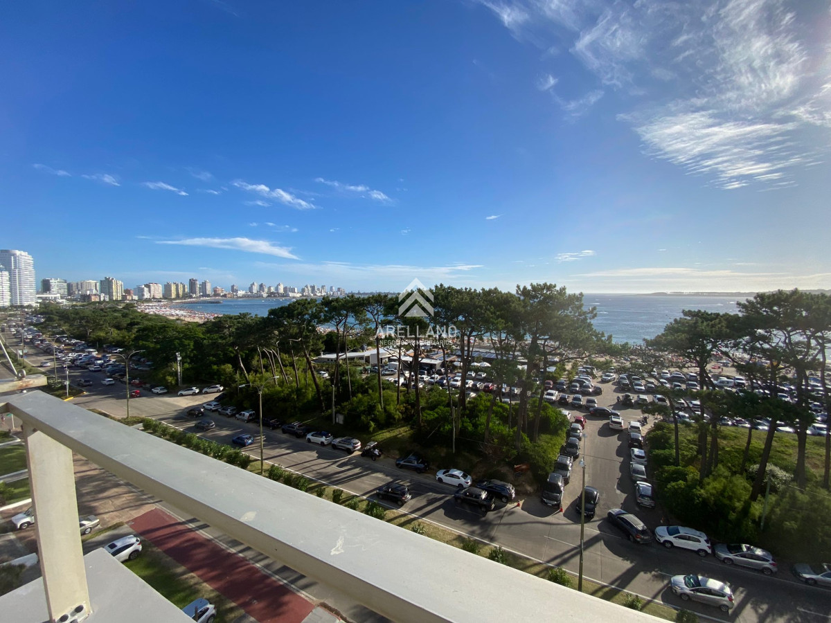 Apartamento ID.1158 - Venta Apartamento 3 Dormitorios, Playa Mansa, Punta del Este